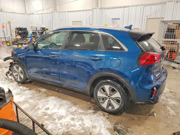 KNDCB3LC4M5487615 2021 KIA NIRO - Image 2