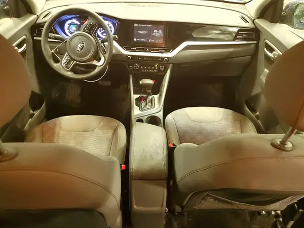 KNDCB3LC4M5487615 2021 KIA NIRO - Image 8