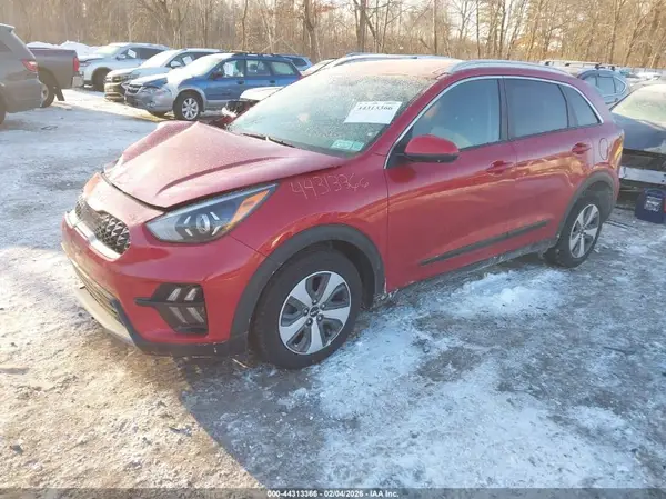 KNDCB3LC4N5515432 2022 KIA NIRO - Image 2
