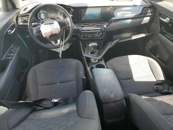 KNDCB3LC4N5529492 2022 KIA NIRO - Image 8
