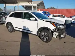KNDCB3LC4N5537222 2022 KIA NIRO