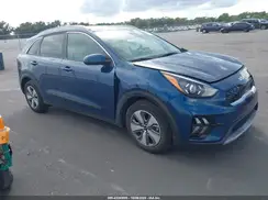 KNDCB3LC4N5539262 2022 KIA NIRO