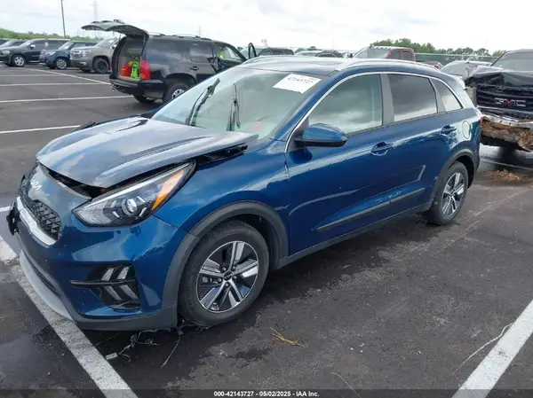 KNDCB3LC4N5545577 2022 KIA NIRO - Image 2