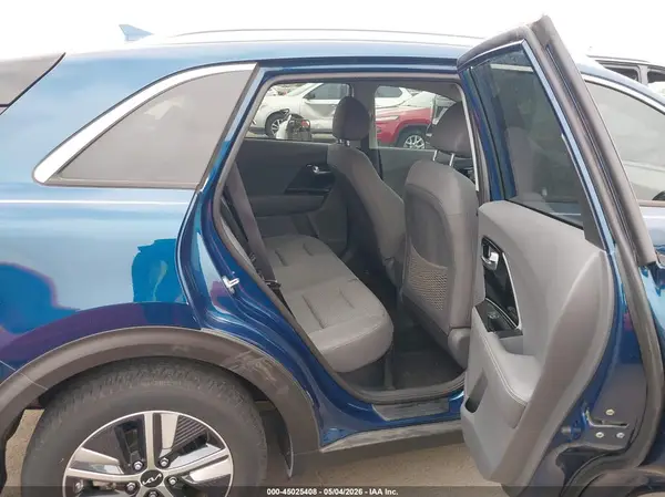 KNDCB3LC4N5548155 2022 KIA NIRO - Image 8