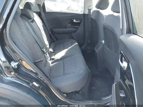 KNDCB3LC4N5548351 2022 KIA NIRO - Image 8