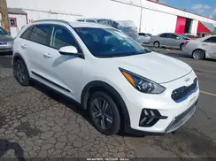 KNDCB3LC4N5549564 2022 KIA NIRO