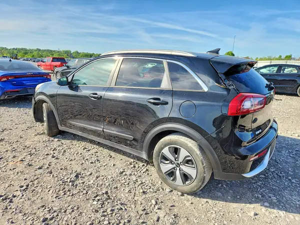 KNDCB3LC5H5047246 2017 KIA NIRO - Image 2