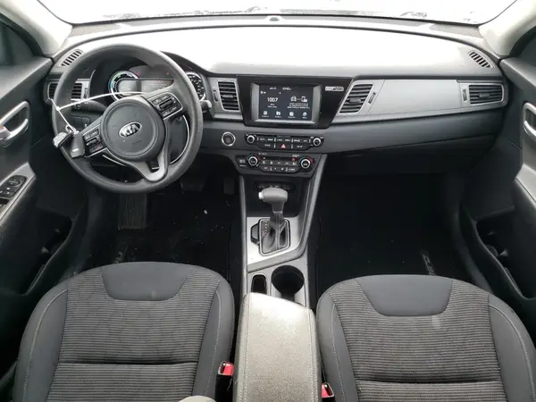 KNDCB3LC5H5048798 2017 KIA NIRO - Image 8