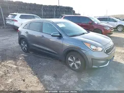KNDCB3LC5H5049675 2017 KIA NIRO
