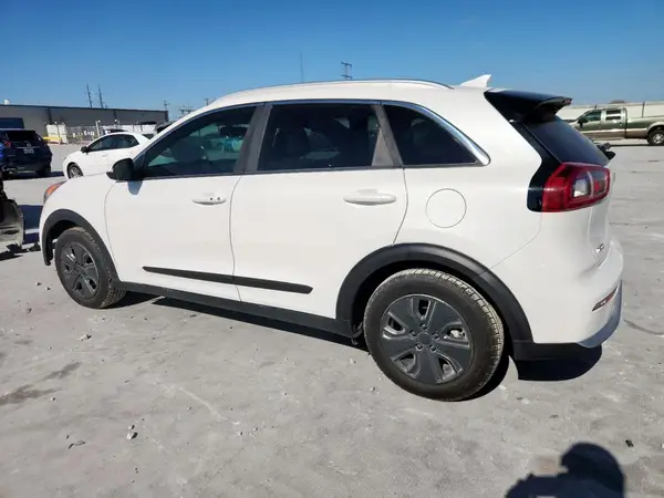 KNDCB3LC5H5053242 2017 KIA NIRO - Image 2