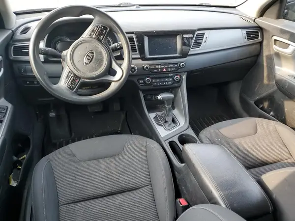 KNDCB3LC5H5053659 2017 KIA NIRO - Image 8