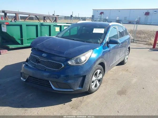 KNDCB3LC5H5062667 2017 KIA NIRO - Image 2