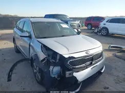 KNDCB3LC5H5064869 2017 KIA NIRO