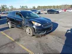 KNDCB3LC5H5065942 2017 KIA NIRO