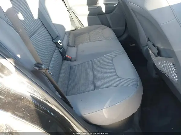 KNDCB3LC5H5065942 2017 KIA NIRO - Image 8