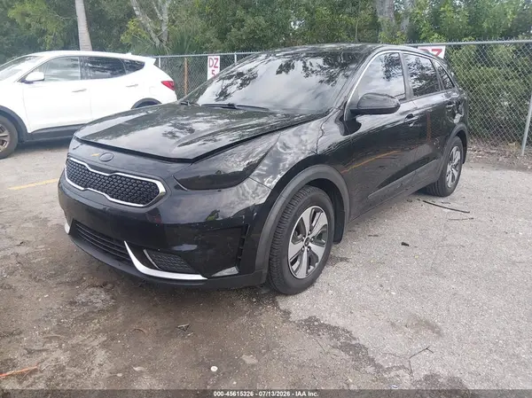 KNDCB3LC5H5066511 2017 KIA NIRO - Image 2