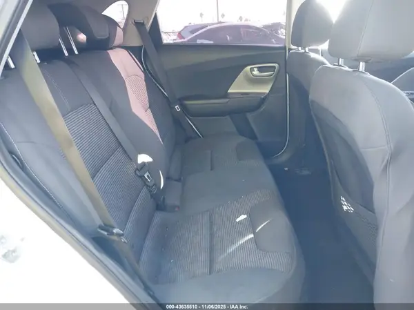 KNDCB3LC5H5068016 2017 KIA NIRO - Image 8