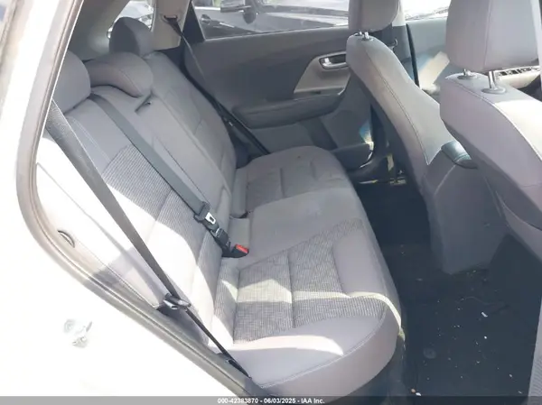 KNDCB3LC5H5068310 2017 KIA NIRO - Image 8