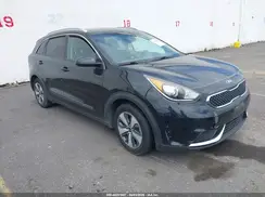 KNDCB3LC5H5072065 2017 KIA NIRO