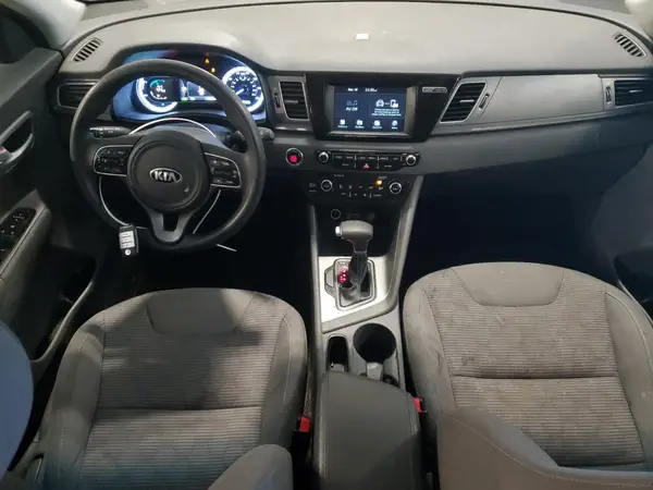 KNDCB3LC5H5077332 2017 KIA NIRO - Image 8