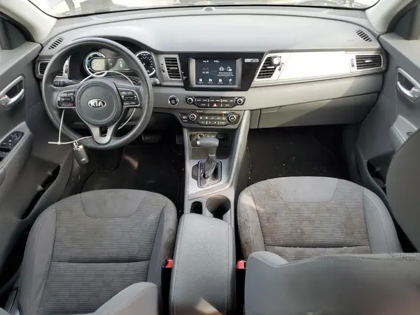 KNDCB3LC5H5085236 2017 KIA NIRO - Image 8