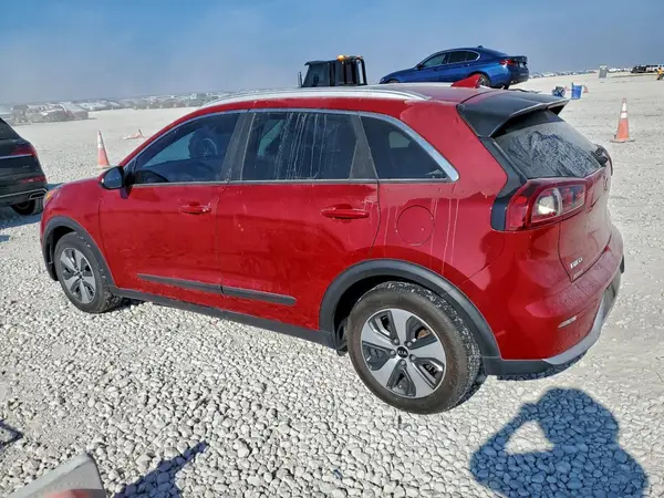 KNDCB3LC5H5102312 2017 KIA NIRO - Image 2