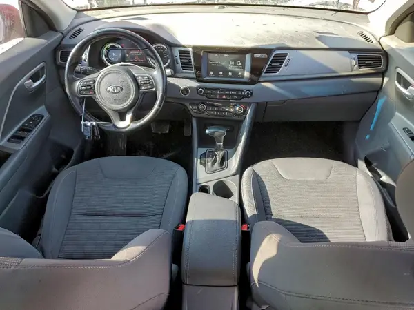 KNDCB3LC5H5102312 2017 KIA NIRO - Image 8