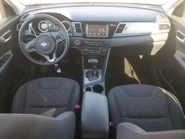 KNDCB3LC5H5103430 2017 KIA NIRO - Image 8