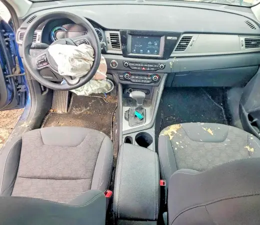 KNDCB3LC5J5124025 2018 KIA NIRO - Image 8