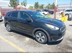KNDCB3LC5J5128530 2018 KIA NIRO