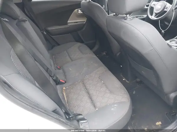 KNDCB3LC5J5136630 2018 KIA NIRO - Image 8