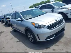 KNDCB3LC5J5140287 2018 KIA NIRO