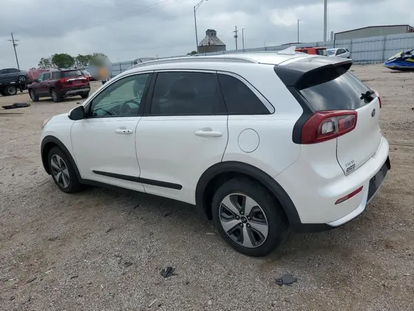 KNDCB3LC5J5143710 2018 KIA NIRO - Image 2