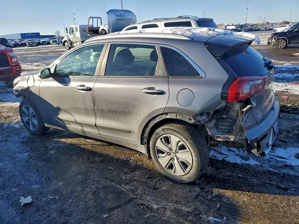 KNDCB3LC5J5153184 2018 KIA NIRO - Image 2