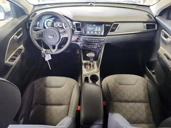 KNDCB3LC5J5155128 2018 KIA NIRO - Image 8