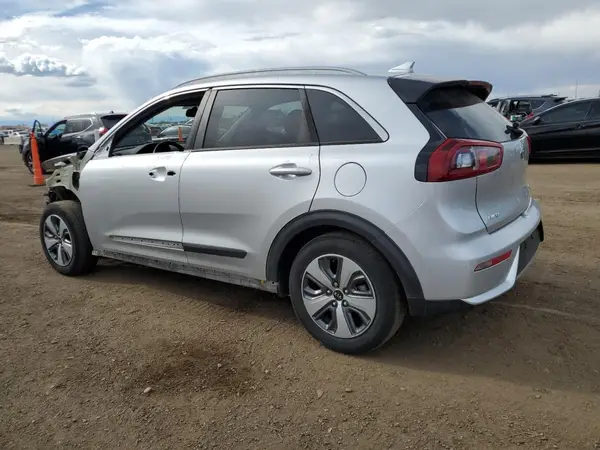 KNDCB3LC5J5157459 2018 KIA NIRO - Image 2