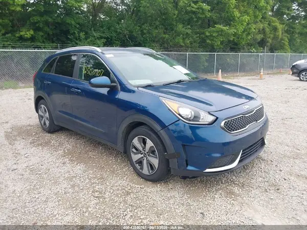 KNDCB3LC5J5164802 2018 KIA NIRO - Image 1