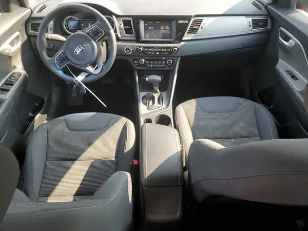 KNDCB3LC5J5170289 2018 KIA NIRO - Image 8