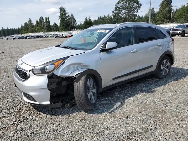 KNDCB3LC5J5170602 2018 KIA NIRO - Image 1