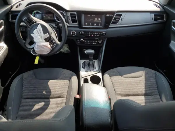 KNDCB3LC5J5170602 2018 KIA NIRO - Image 8