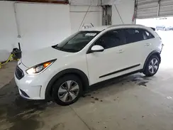 KNDCB3LC5J5172155 2018 KIA NIRO