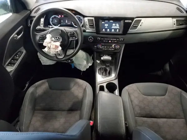 KNDCB3LC5J5200696 2018 KIA NIRO - Image 8