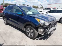 KNDCB3LC5J5206157 2018 KIA NIRO