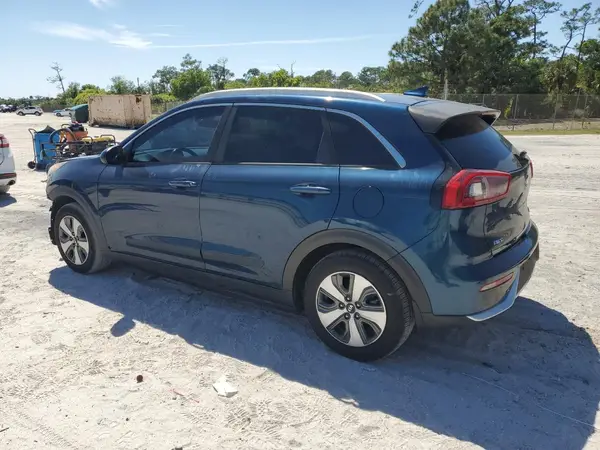 KNDCB3LC5J5211066 2018 KIA NIRO - Image 2