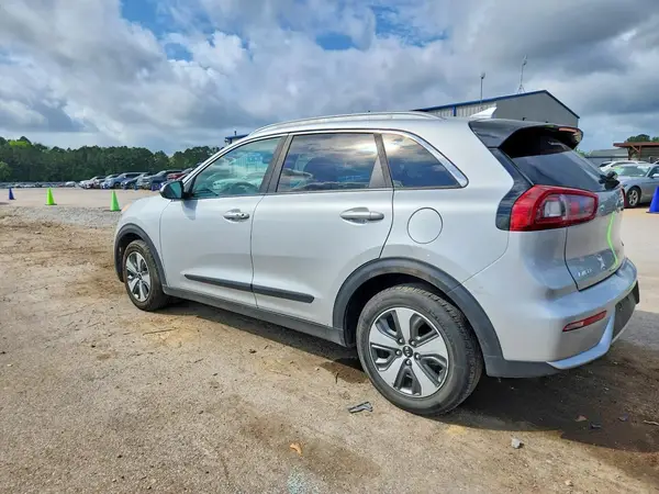 KNDCB3LC5K5217399 2019 KIA NIRO - Image 2
