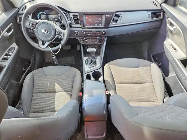 KNDCB3LC5K5217399 2019 KIA NIRO - Image 8