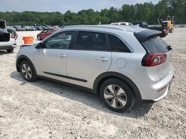 KNDCB3LC5K5236714 2019 KIA NIRO - Image 2