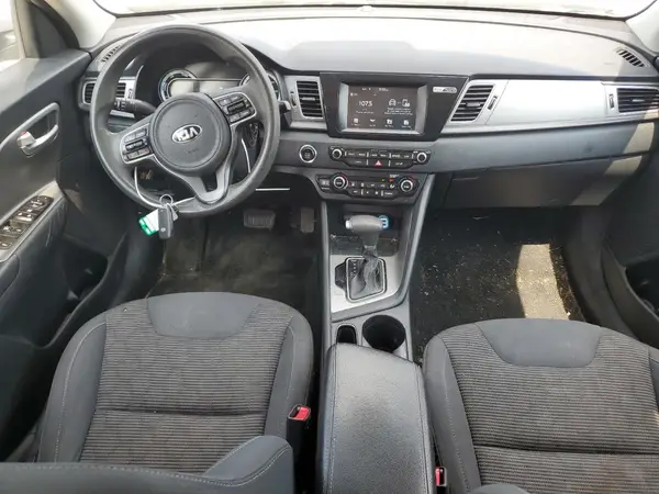 KNDCB3LC5K5236714 2019 KIA NIRO - Image 8