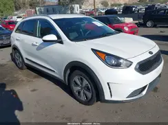 KNDCB3LC5K5240908 2019 KIA NIRO