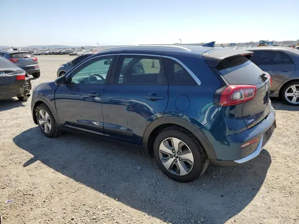 KNDCB3LC5K5243095 2019 KIA NIRO - Image 2